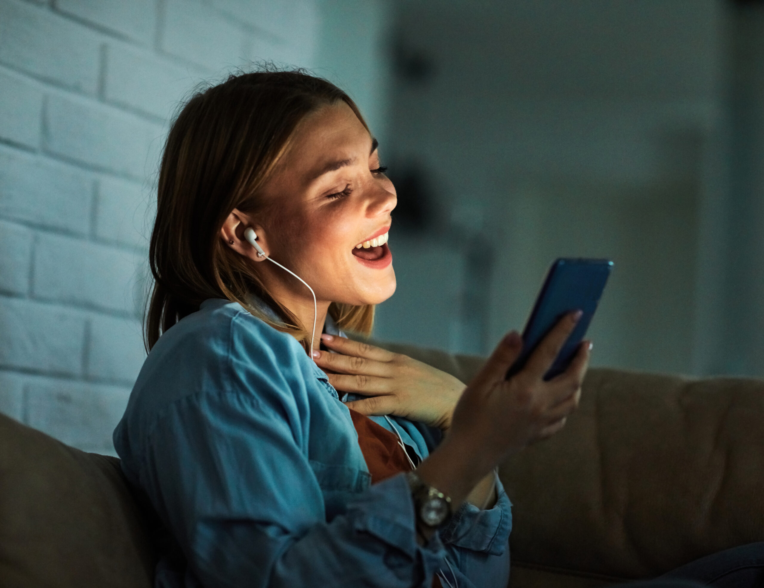 Pourquoi utiliser des écouteurs pendant un appel téléphonique ?